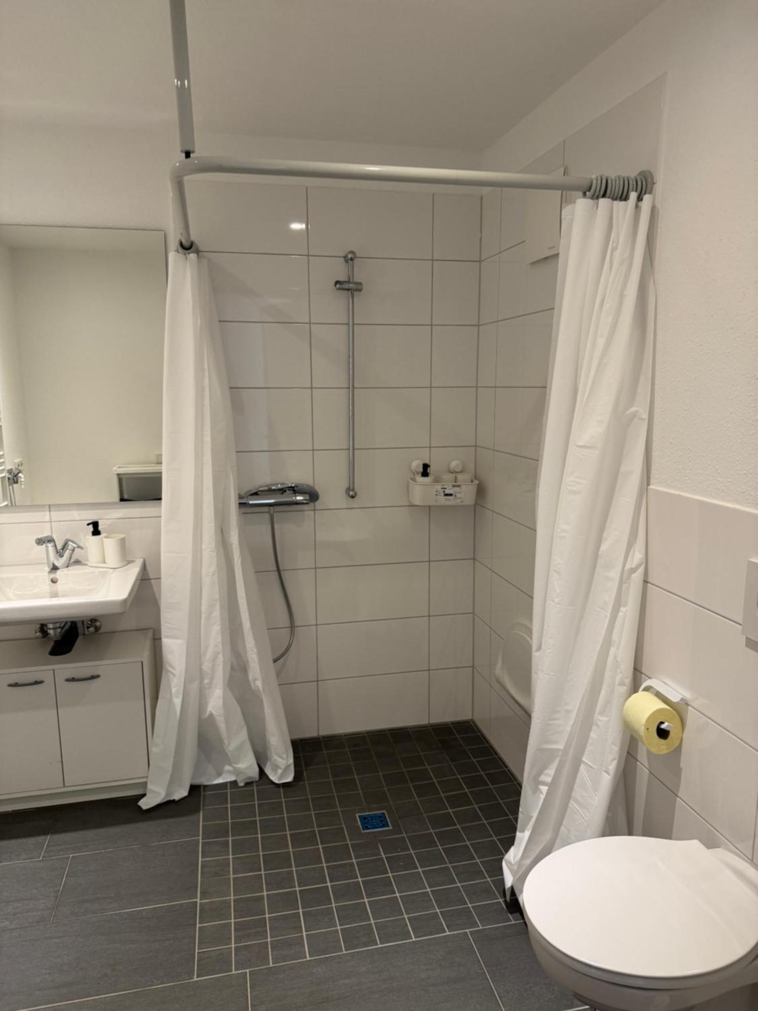 Barrierefreie Wohnung Im Herzen Der Stadt Mit Parkplatz, Wifi Und Tv - Emma Werne Εξωτερικό φωτογραφία