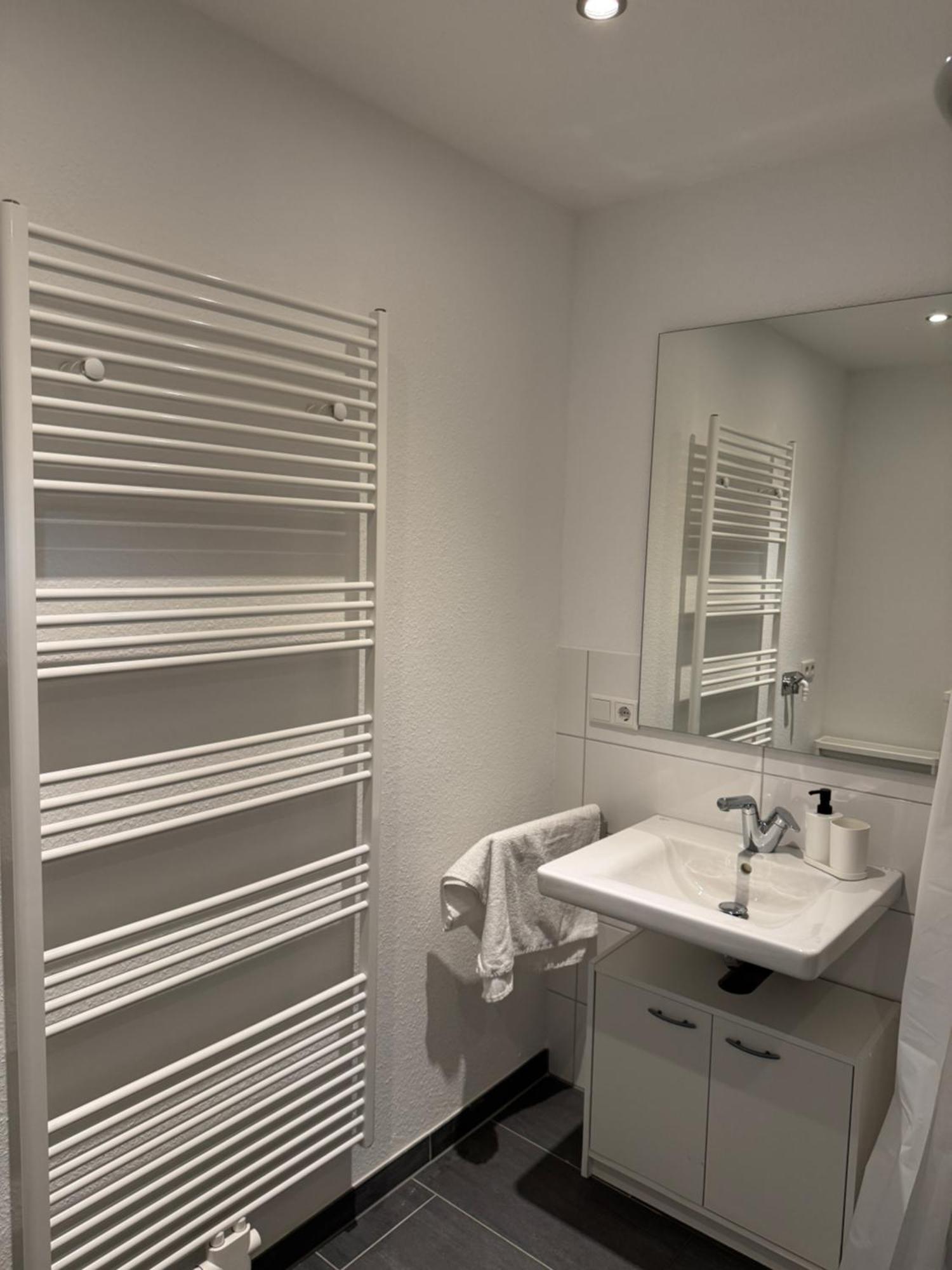 Barrierefreie Wohnung Im Herzen Der Stadt Mit Parkplatz, Wifi Und Tv - Emma Werne Εξωτερικό φωτογραφία